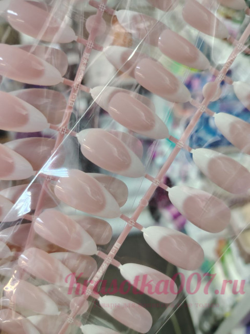 Типсы пластиковые френч миндаль 24 ноготка