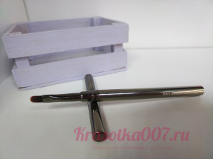 Кисть овальная для маникюра Shanteri