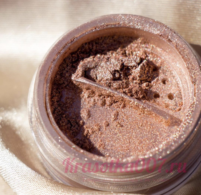 Румяна хайлайтер Diamond Glow Powder - Eluminati