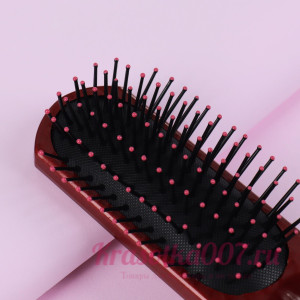 Расчёска массажная, 4,5 × 23 см, цвет бордовый,уценка, нет 1 зуба