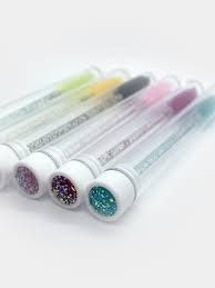 Щеточка в тубе для бровей