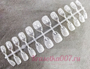 Гелевые типсы острые короткие 24 шт