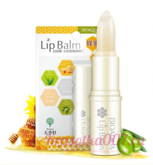 Увлажняющая гигиеническая помада для губ Bioaqua с мёдом и растительными компонентами